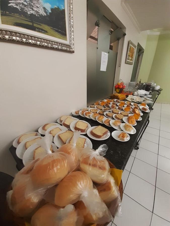 Ipe Guaru Hotel Гуарульюс Экстерьер фото