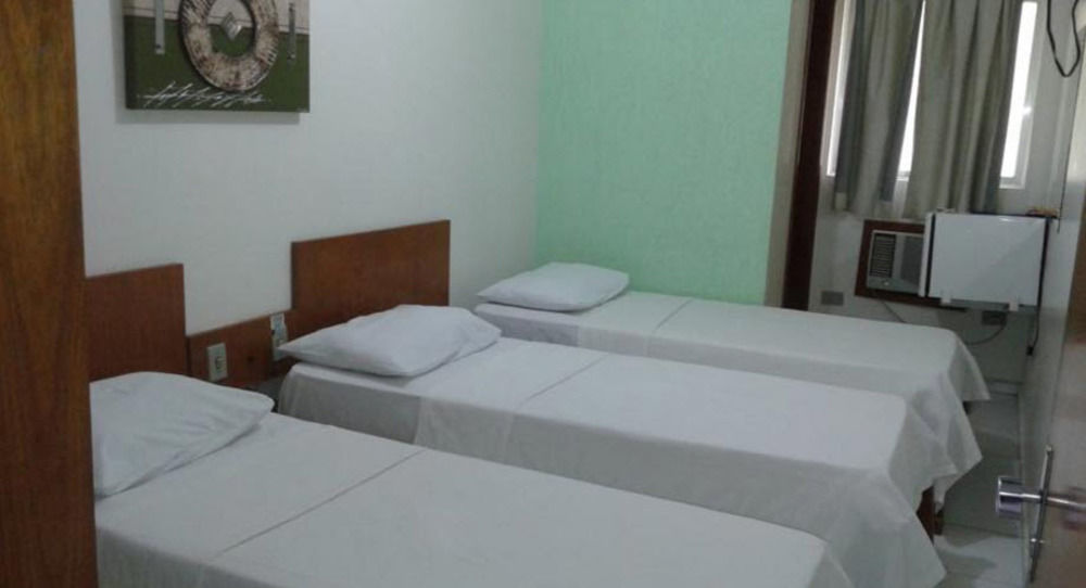Ipe Guaru Hotel Гуарульюс Экстерьер фото