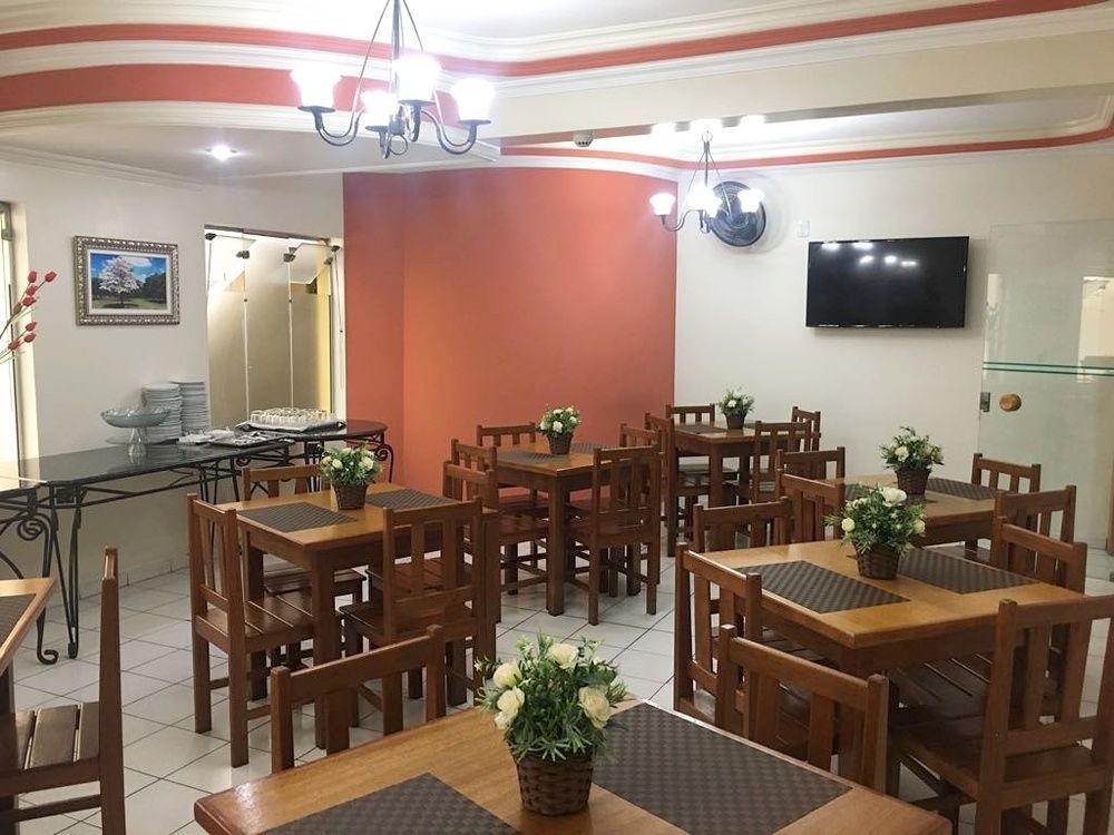 Ipe Guaru Hotel Гуарульюс Экстерьер фото